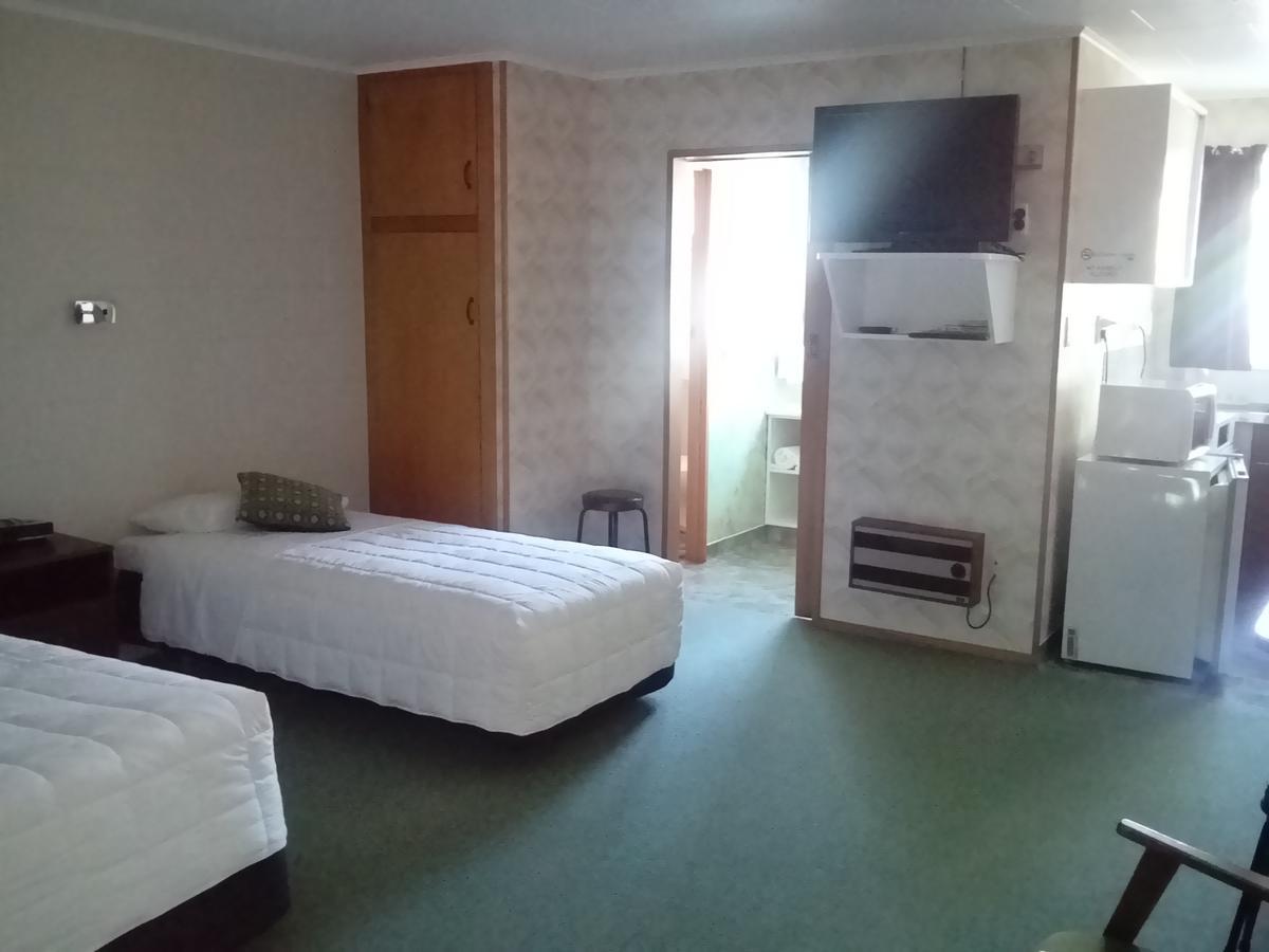 Rossmotels Buitenkant foto